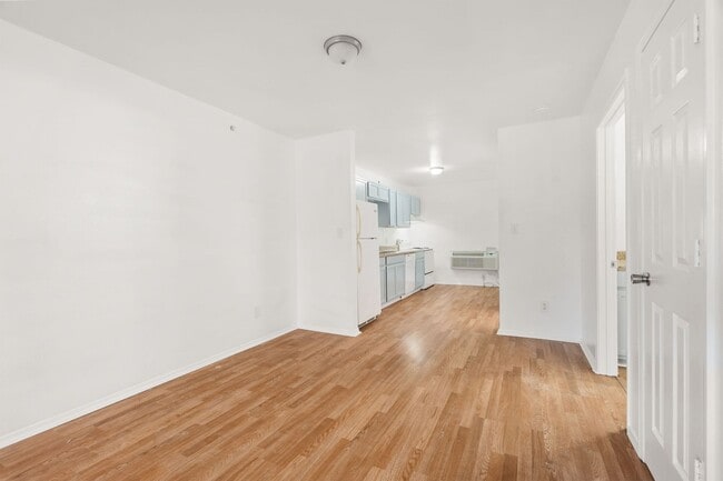 Foto del edificio - Flat Rock Creek Apartments