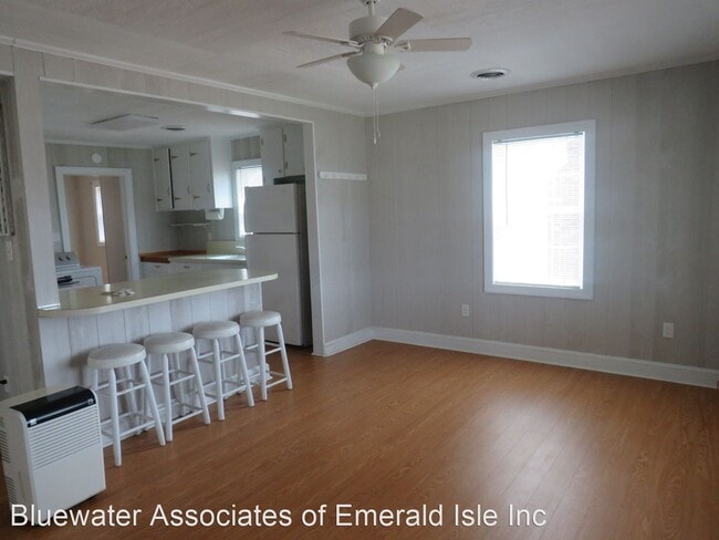 Building Photo - 2 br, 1 bath House - 147 Waterway Drive