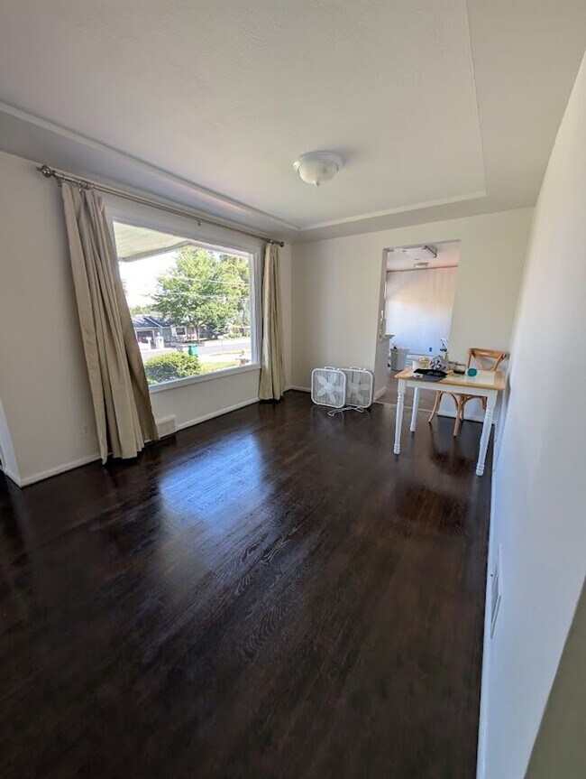Foto del edificio - Huge Reno Addition House - Pet-Friendly!