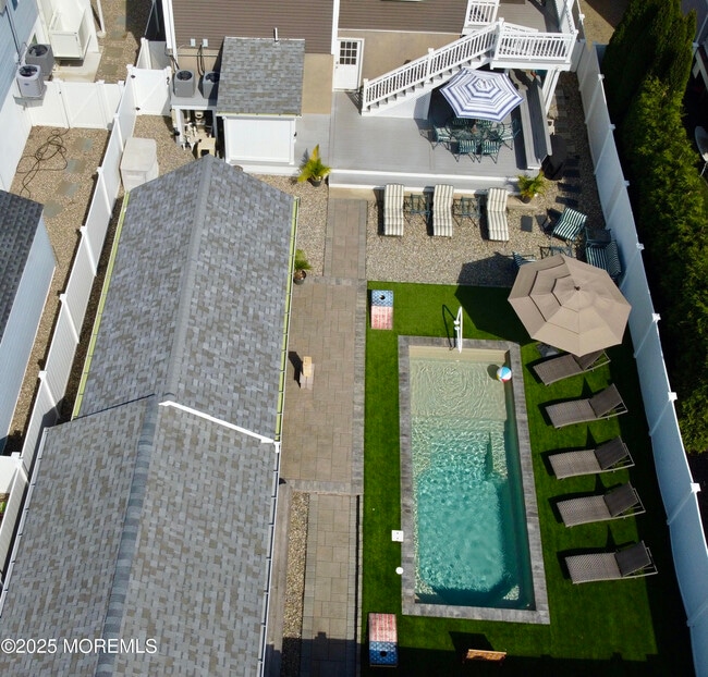 Foto del edificio - 304 Arnold Ave