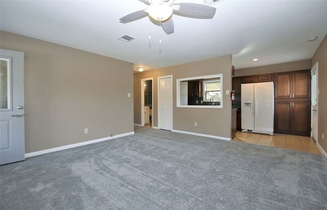 Building Photo - 6611 Wayne Johnson Ave