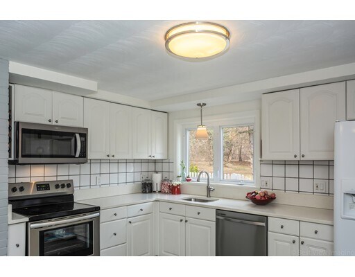 Foto del edificio - 6 Doris Rd