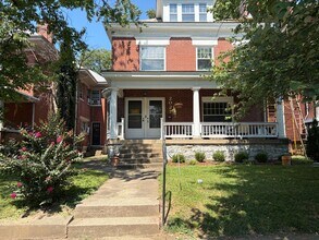 Building Photo - 2027 Murray Ave