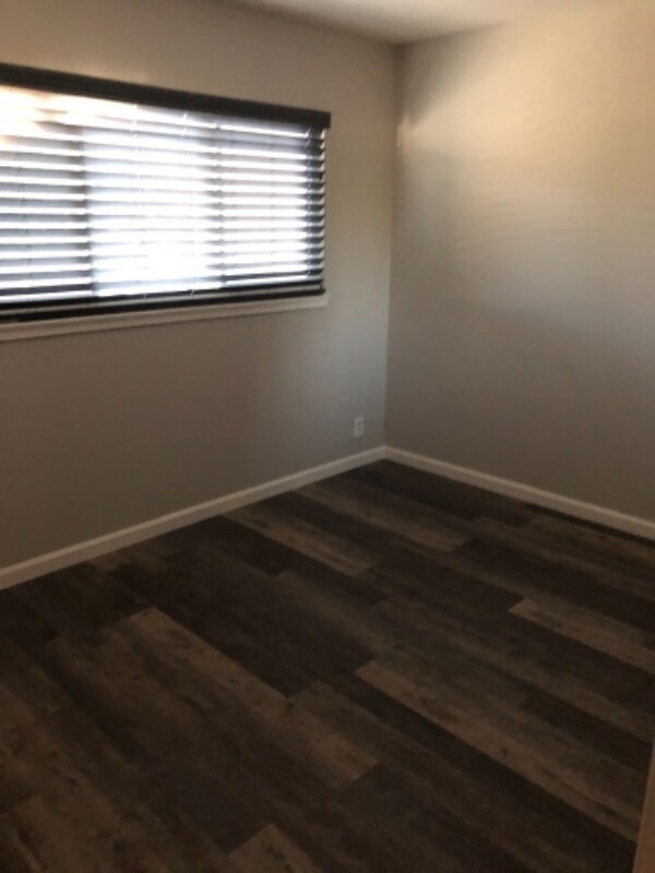 Building Photo - 212 Patrick Dr