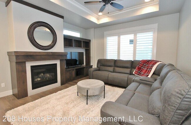 Foto del edificio - 3 br, 2 bath House - 6271 N. San Vito Ln