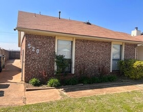 Building Photo - 520 NW 137th St