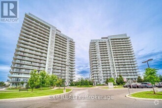 Building Photo - 4633-4633 Glen Erin Dr