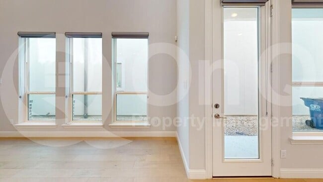 Building Photo - 850 Timothy Dr