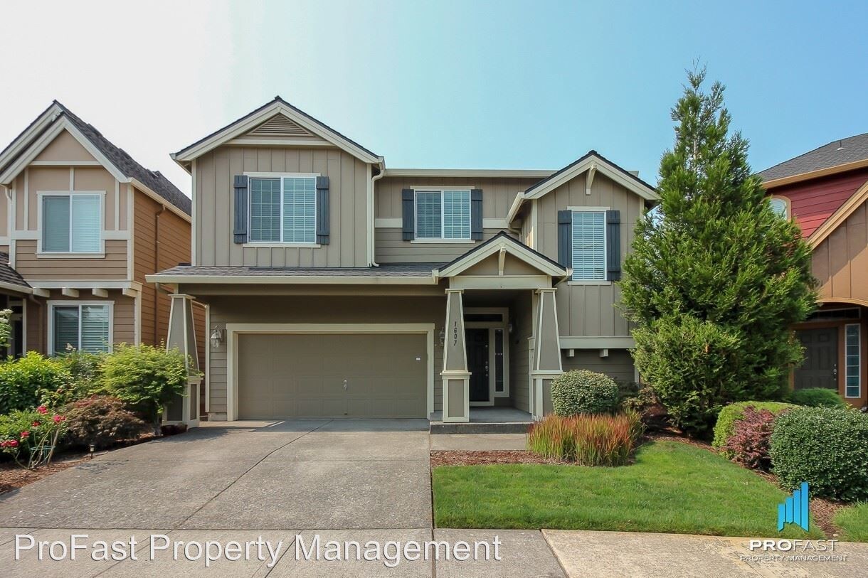 Primary Photo - 4 br, 2.5 bath House - 1607 SW Miranda Pl