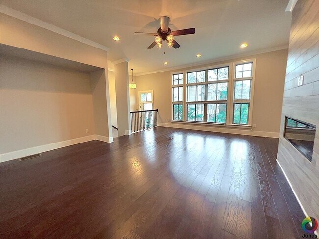 Foto del edificio - 4254 Spruce Pine Alley