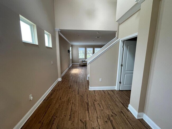Building Photo - 2745 Peony Dr