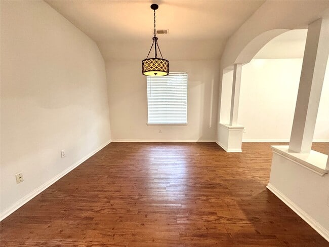 Building Photo - 3002 Summerfield Ridge Ct