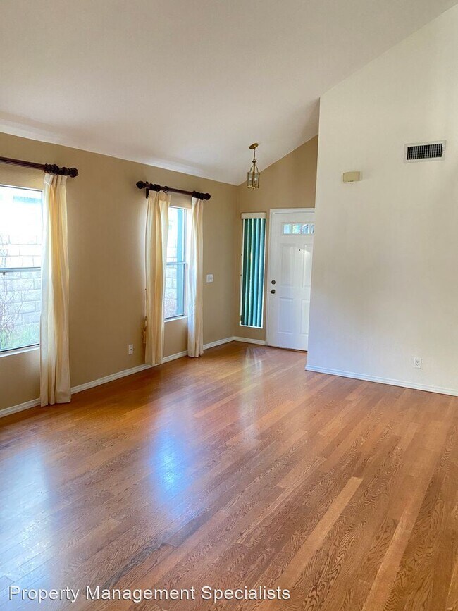 Building Photo - 3 br, 2.5 bath House - 3014 Sleepy Hollow St