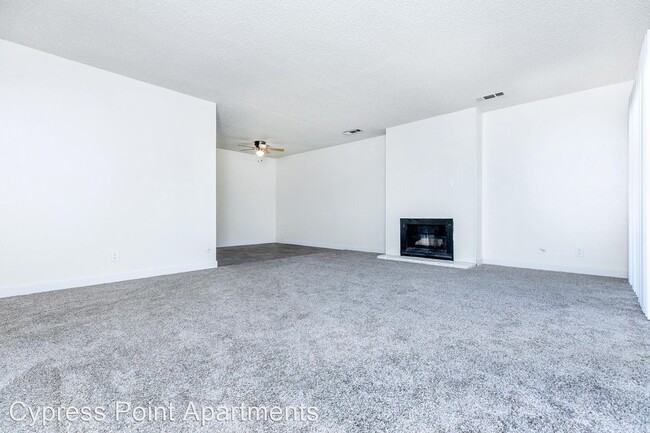 Building Photo - 2 br, 1 bath Apartment - 4760 E. Butler #1...