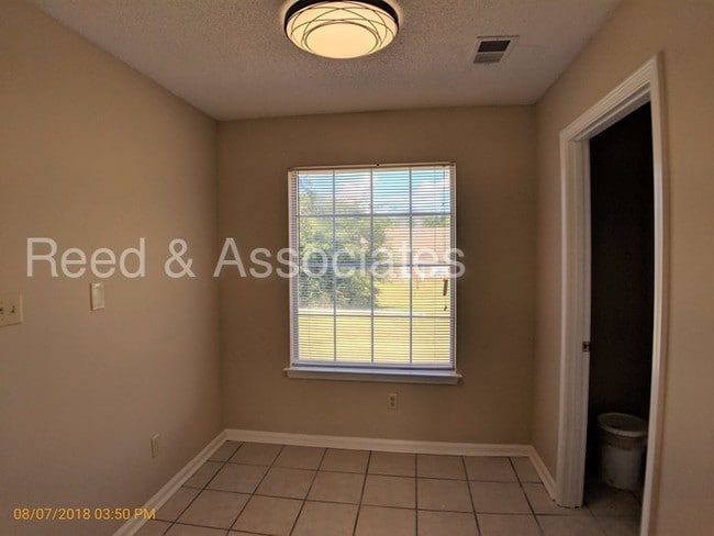 Building Photo - *JUST REDUCED* DON'T MISS OUT!!!