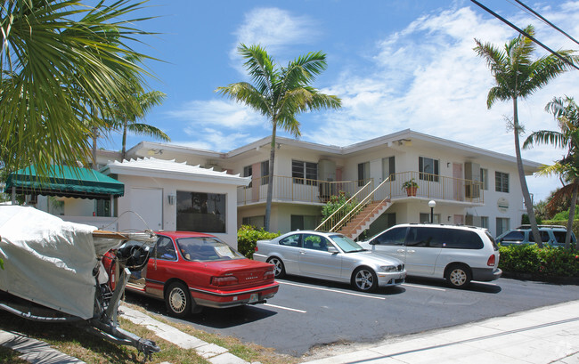 Foto del edificio - Harbor Beach House Apartments