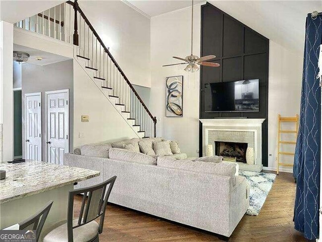 Building Photo - 3338 Hackmatack Dr NW