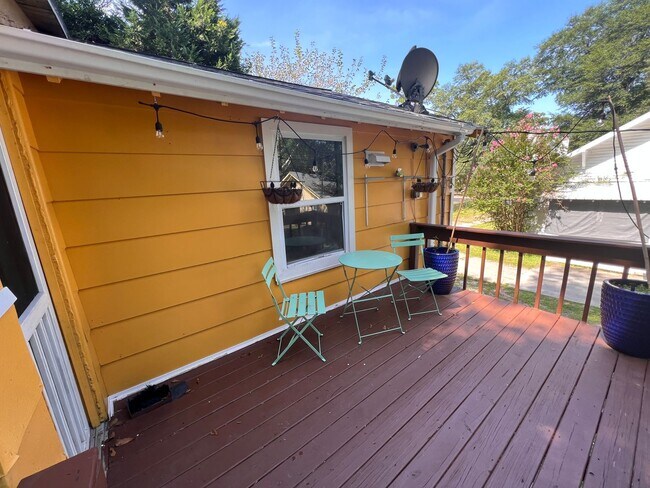 Foto del edificio - 414B Laurens Street NW