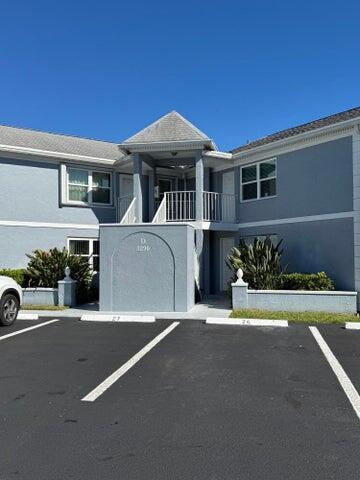 Primary Photo - 3290 SE Aster Ln