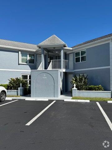 Building Photo - 3290 SE Aster Ln