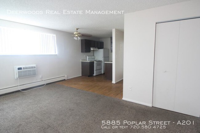 Building Photo - 5885 Poplar St