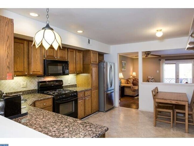 Photo - 68 Main St Townhome