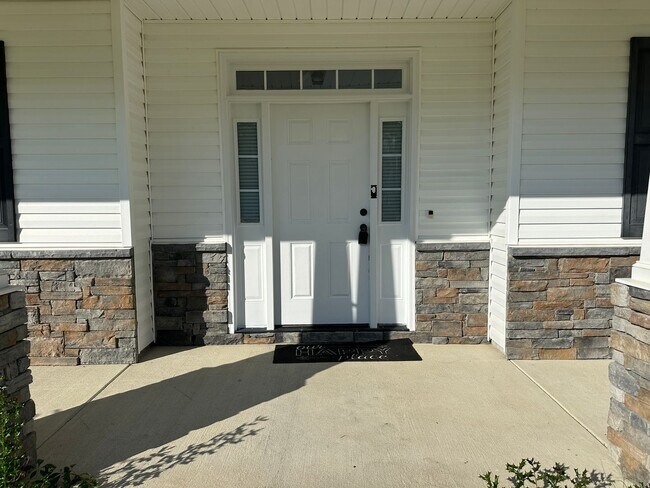 Foto del edificio - 512 Pecan Grove Loop