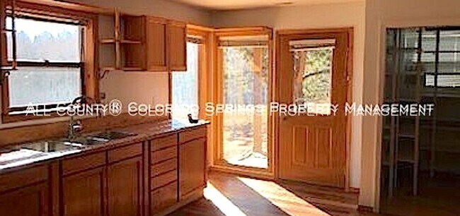 Building Photo - 4710 Wildhorn Rd