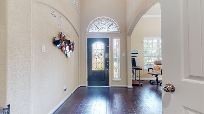 Foto del edificio - 28511 Pleasant Forest Dr