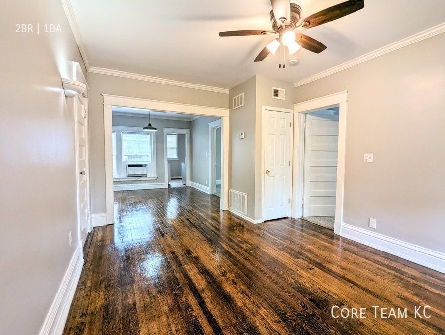 3700 Wyandotte St Unit 2211W, Kansas City, MO 64111 Room for Rent in