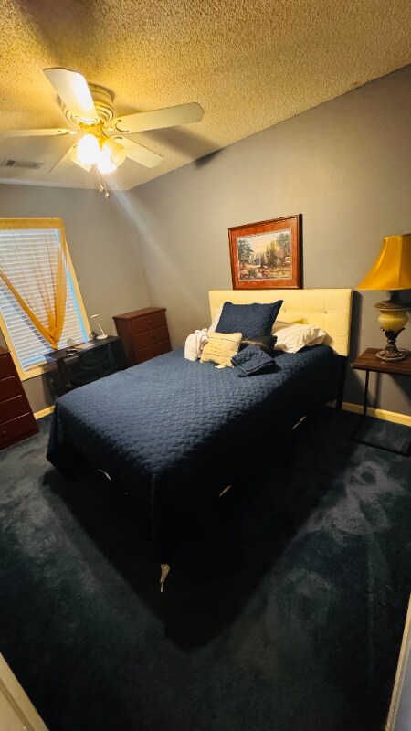 Foto del edificio - 530 Barclay Ct