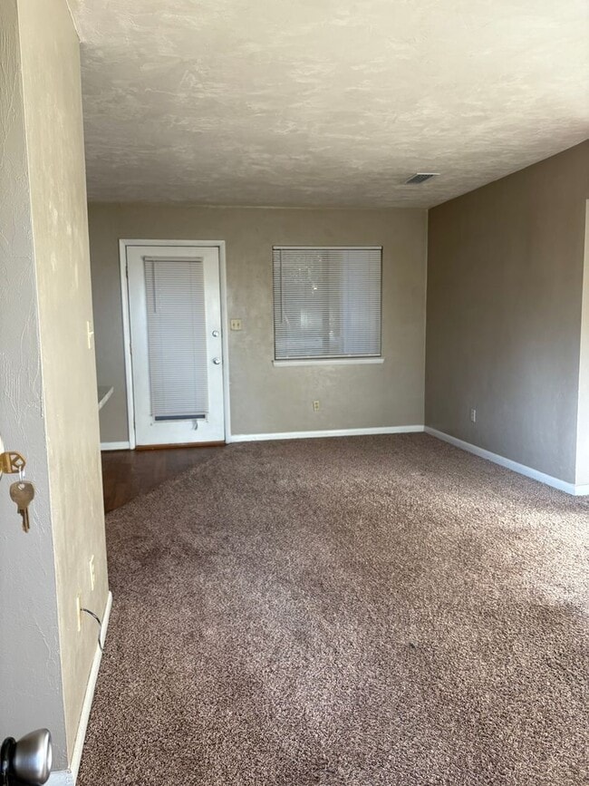 Building Photo - North Pointe Apts