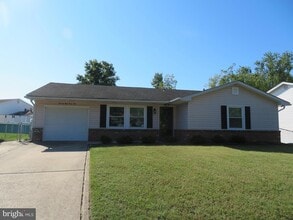 Building Photo - 7895 Pavilion Dr