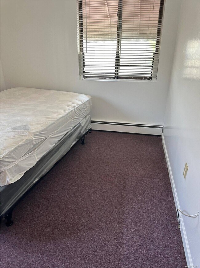 19102 Linden Blvd Unit Room, Queens, NY 11412 Room for Rent in Queens, NY