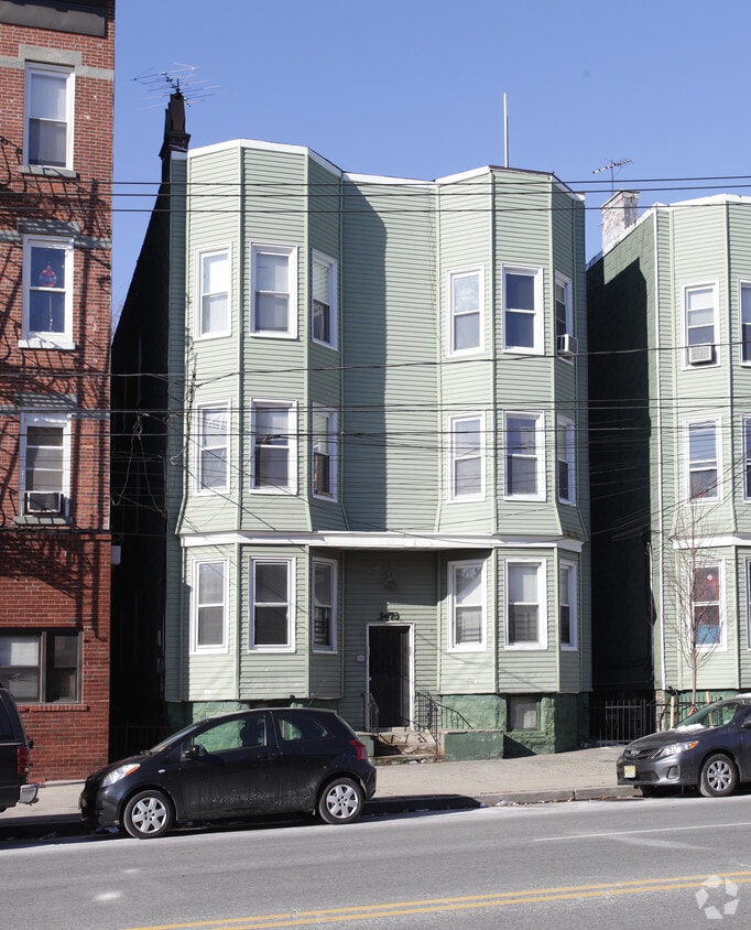 Building Photo - 3473 John F Kennedy Blvd