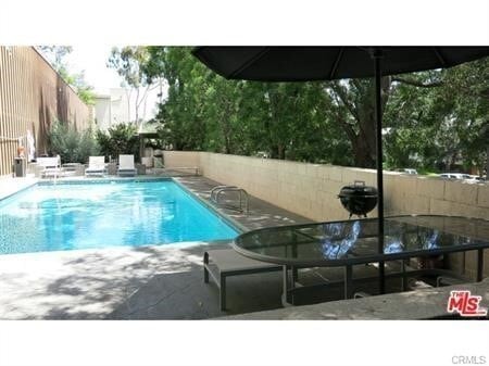 Building Photo - 3949 Los Feliz Blvd - 501