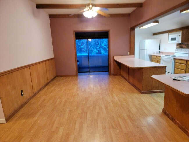 Foto del edificio - 2370 Mosquito Cutoff Rd