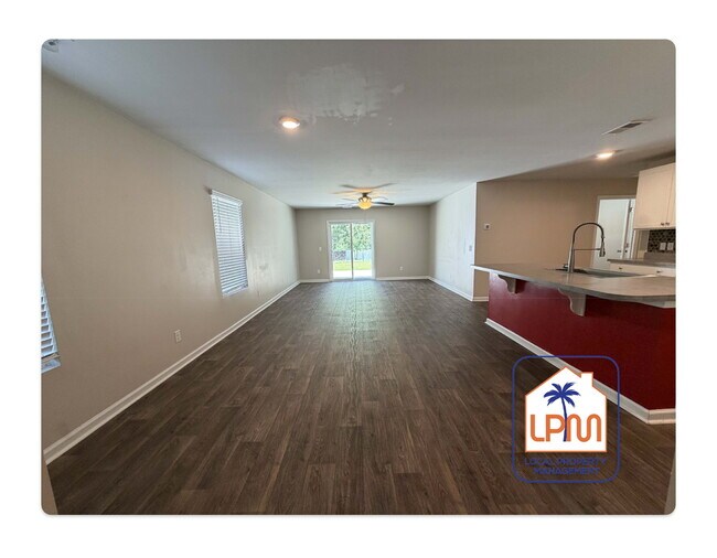 Foto del edificio - Beautiful and spacious 5-Bedroom Home in Convenient Okatie Location