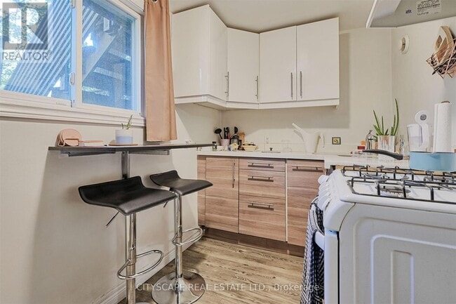 Photo du bâtiment - 193 Coxwell Ave