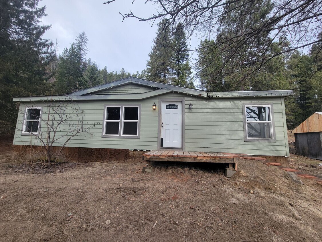 Primary Photo - 2 Bedroom, 2 Bathroom in the Cusick Countr...