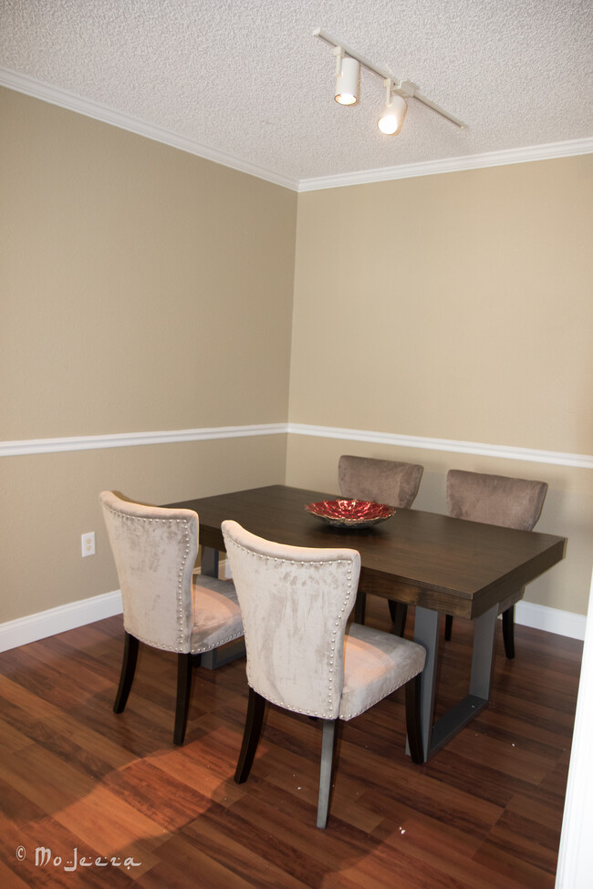 Foto del edificio - 2023 Arbor Lakes Cir