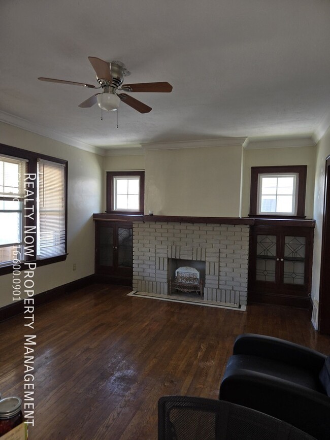 Foto del edificio - 2 bedroom / 1 bathroom home in Lakewood