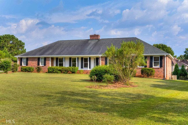 Building Photo - 302 Richmond Cir