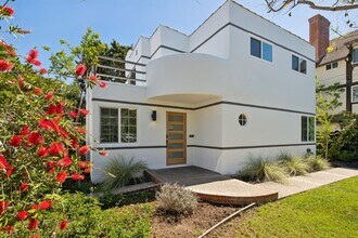 Building Photo - 560 Everett Ave