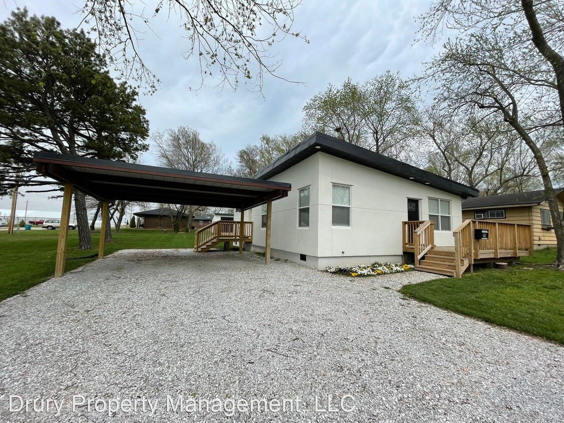 3 br, 2 bath House (NM) 341 W. Summit St... House Rental in