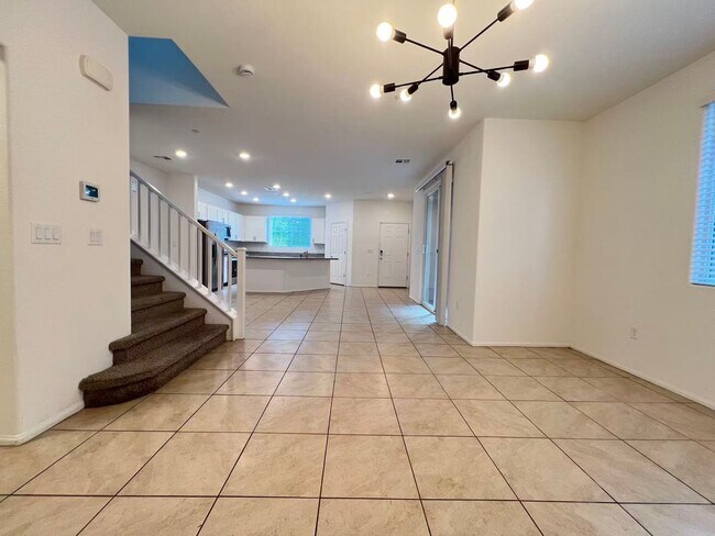 Foto del edificio - 1347 Graphite Ave