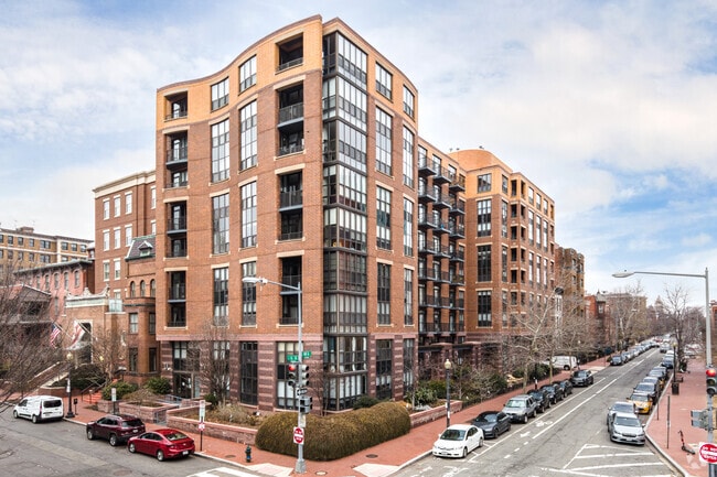 Building Photo - Quincy Park Lofts