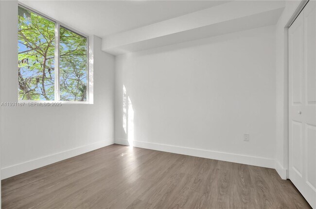 Foto del edificio - 1620 NW 18th St