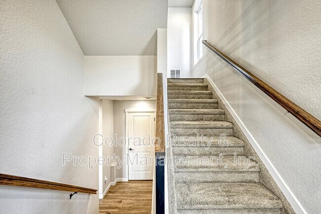 Building Photo - 7479 Hunter Jumper Drive