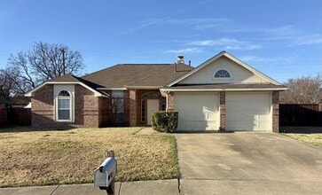 Building Photo - 122 Princeton Cir